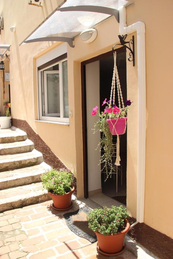 Studio Apartment A&A Mali Losinj Exterior photo